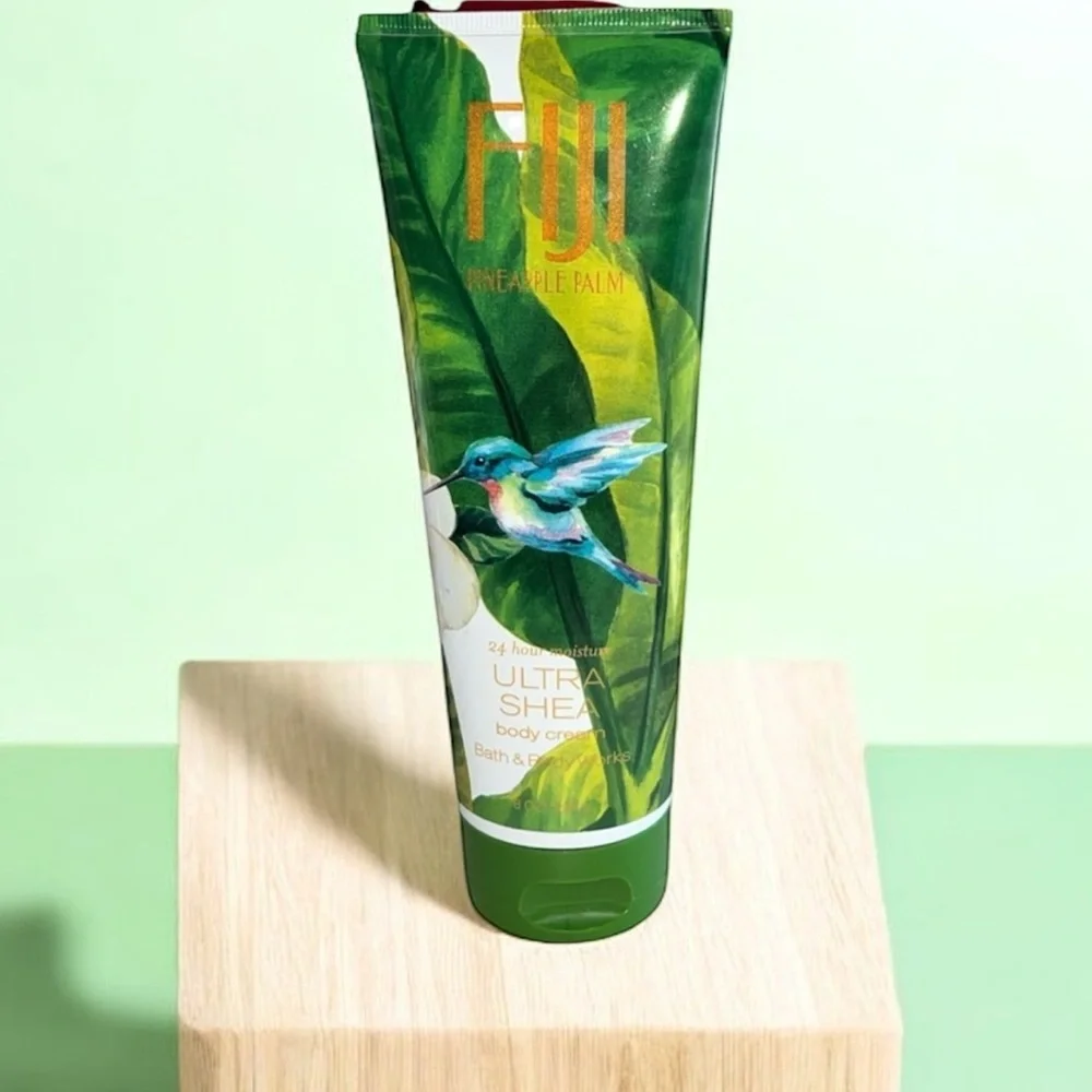 Bath & Body Works Fiji Pineapple Palm Body Cream - Green & Blue